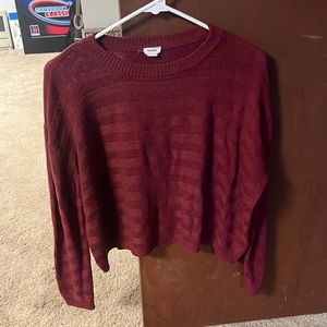 Cropped lightweight sweater